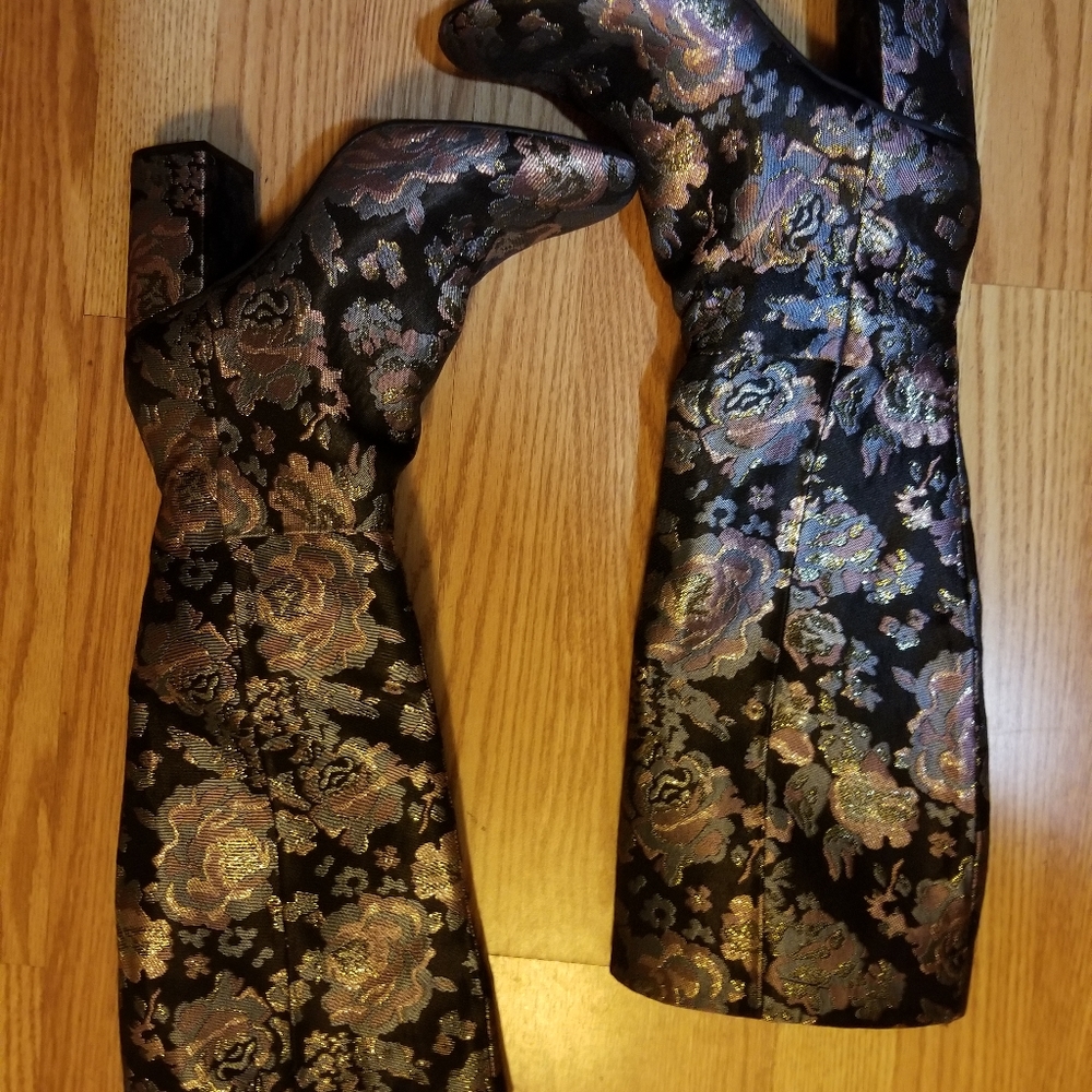 Ladies boots
